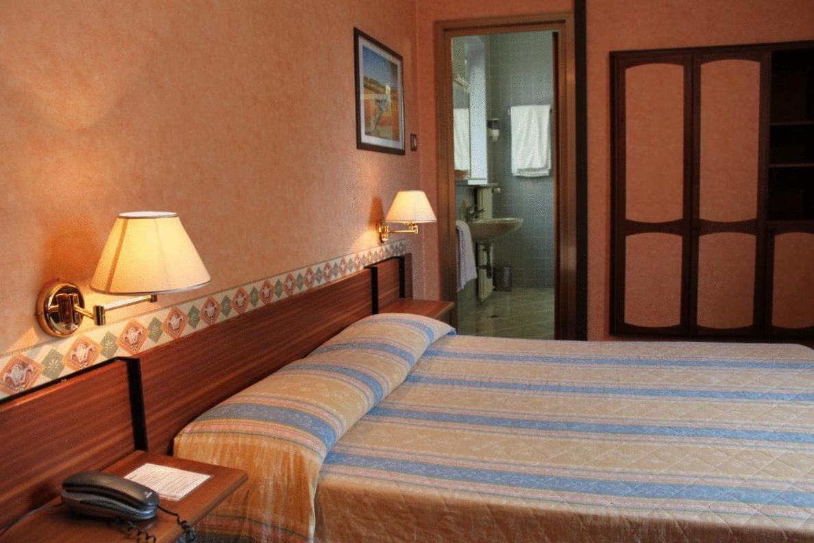 טריאסטה Hotel Milano חדר תמונה
